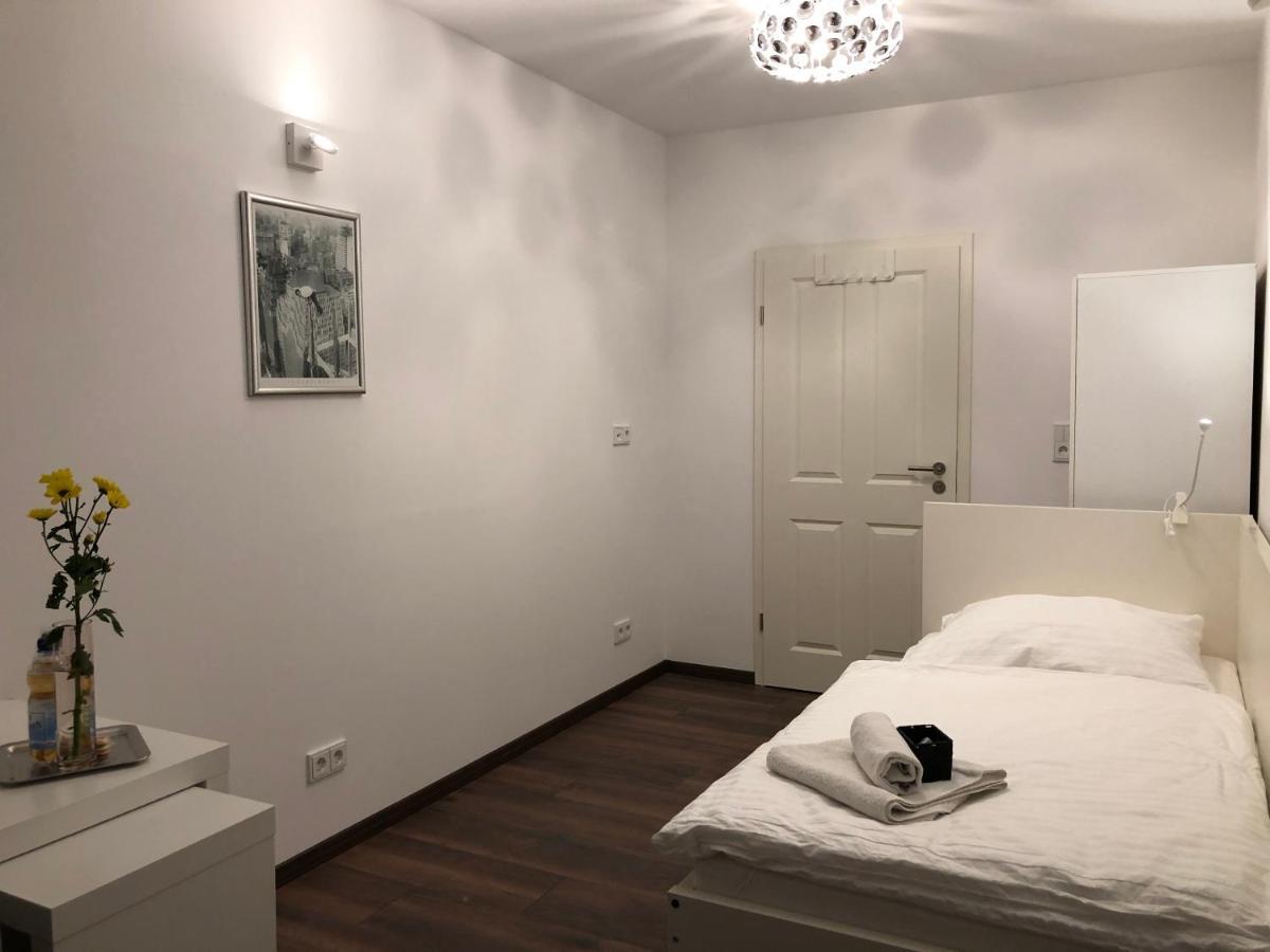 New Private Rooms Фюрт Екстер'єр фото