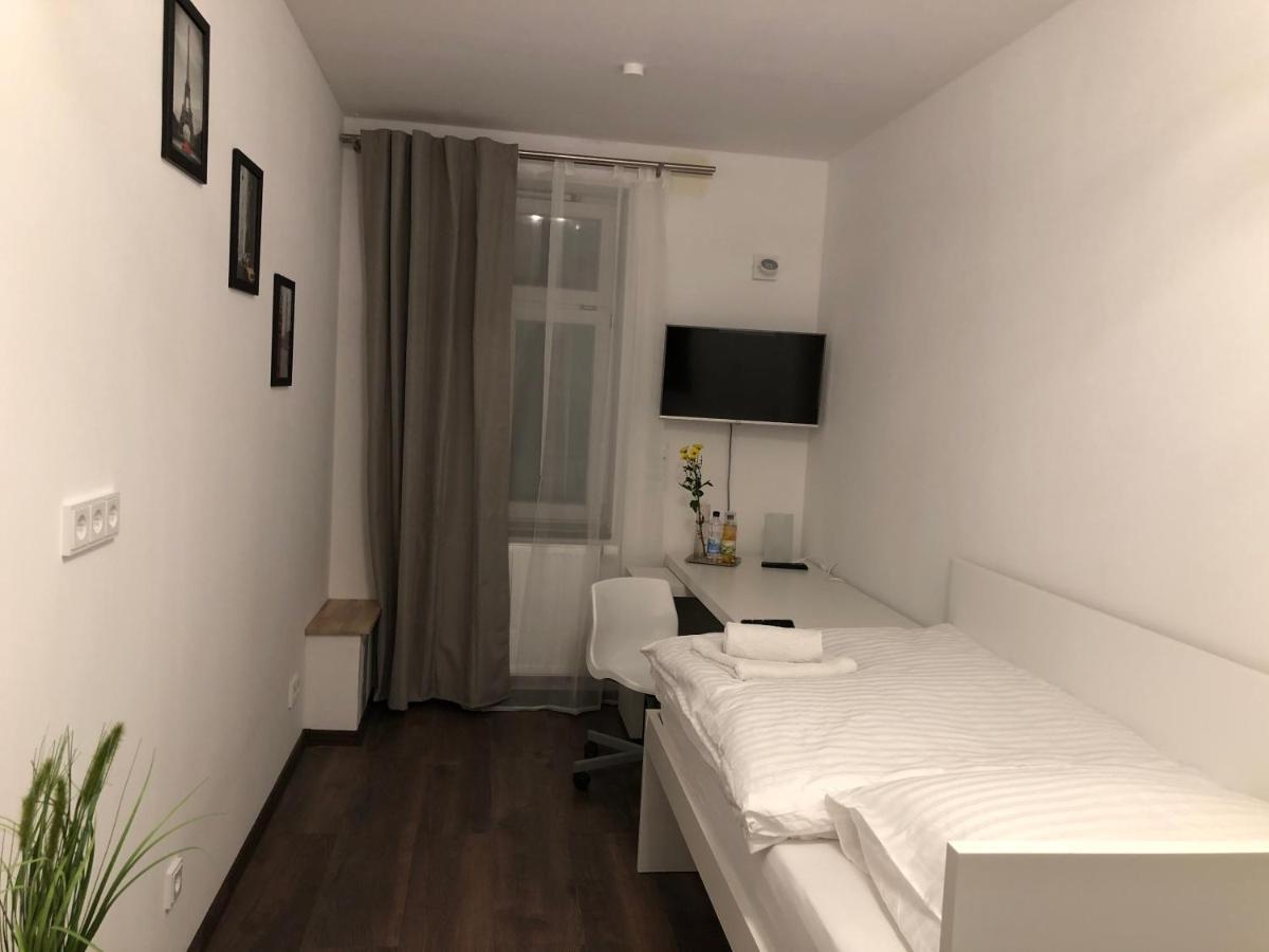 New Private Rooms Фюрт Екстер'єр фото