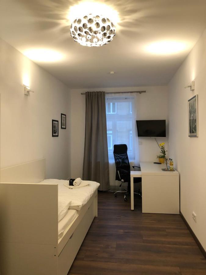 New Private Rooms Фюрт Екстер'єр фото
