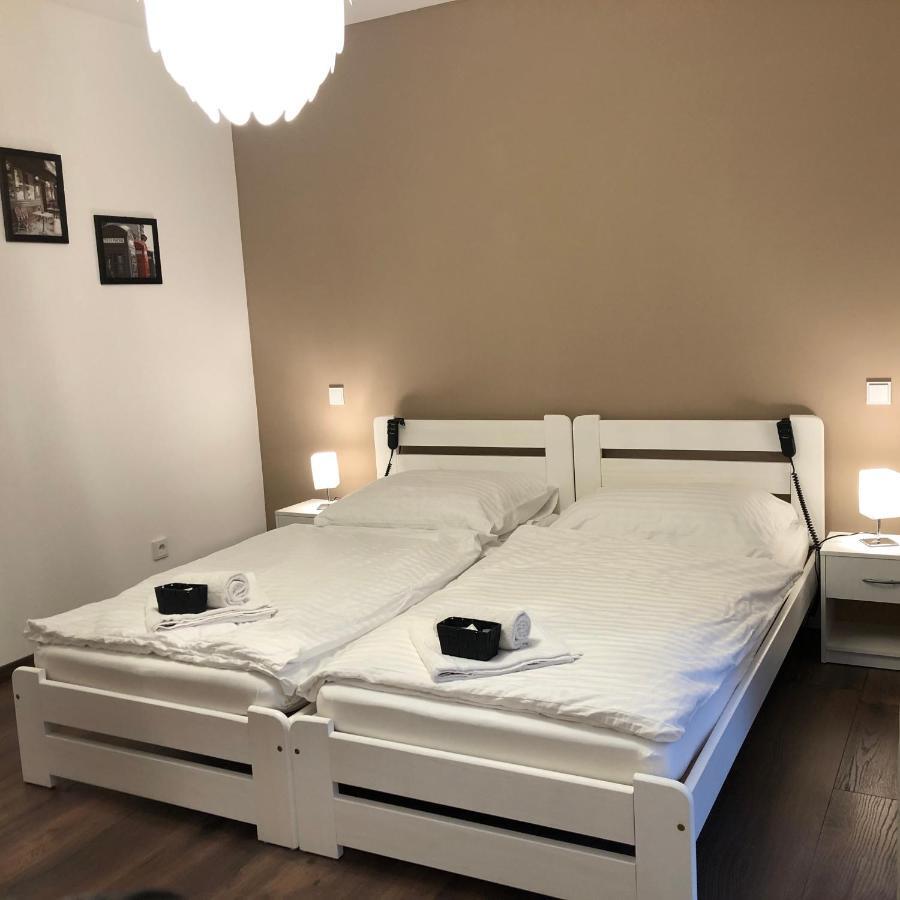 New Private Rooms Фюрт Екстер'єр фото